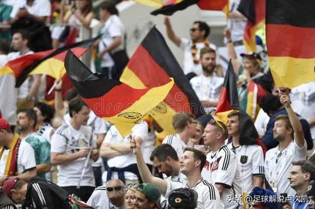 火爆全览:欧国联比赛赛场火爆 火爆全览:欧国联比赛赛场火爆