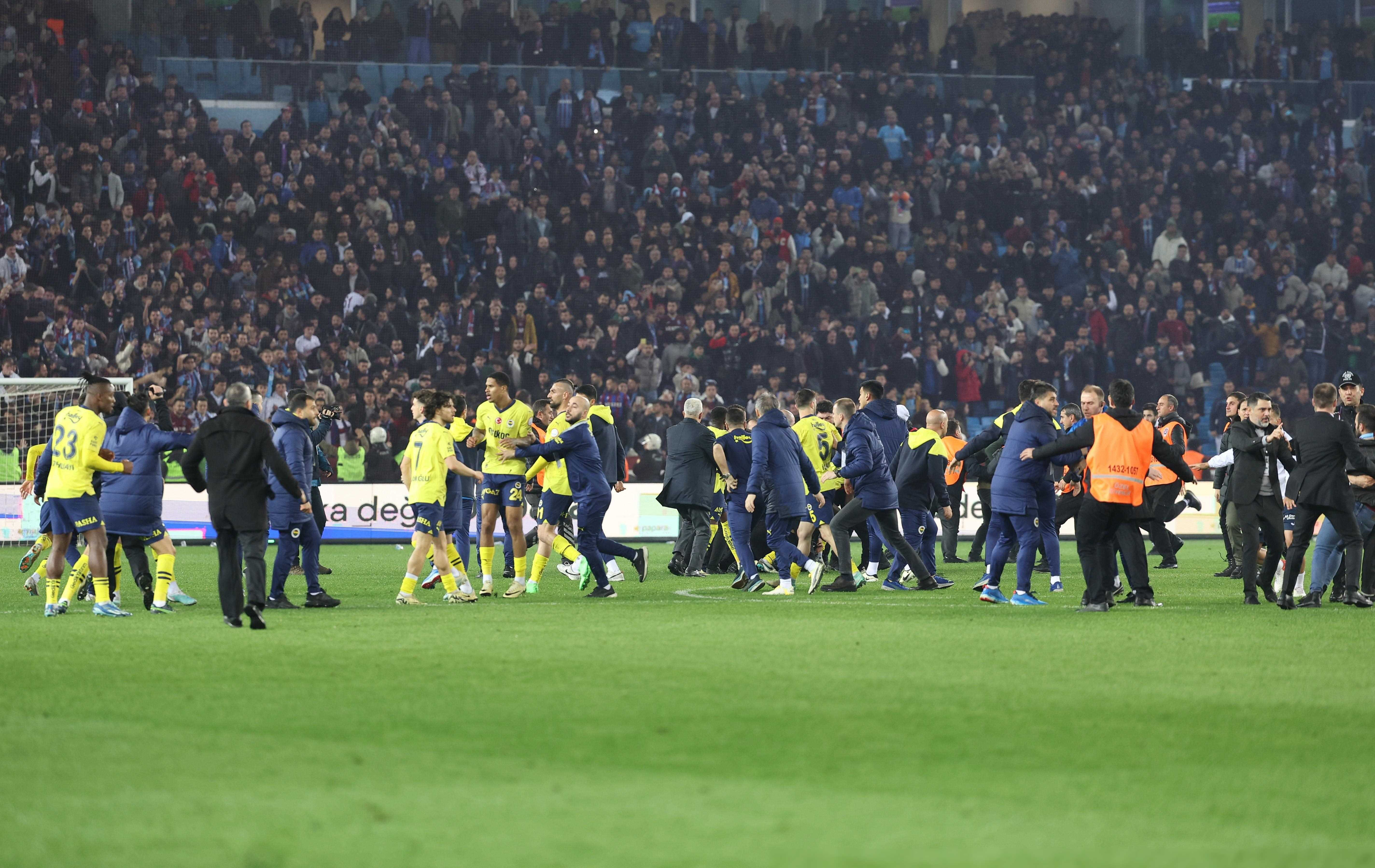 德信体育-切尔西客场遭遇惨败,阵痛加剧