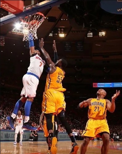 德信体育-步行者队中场突破成功,快速拉开比分