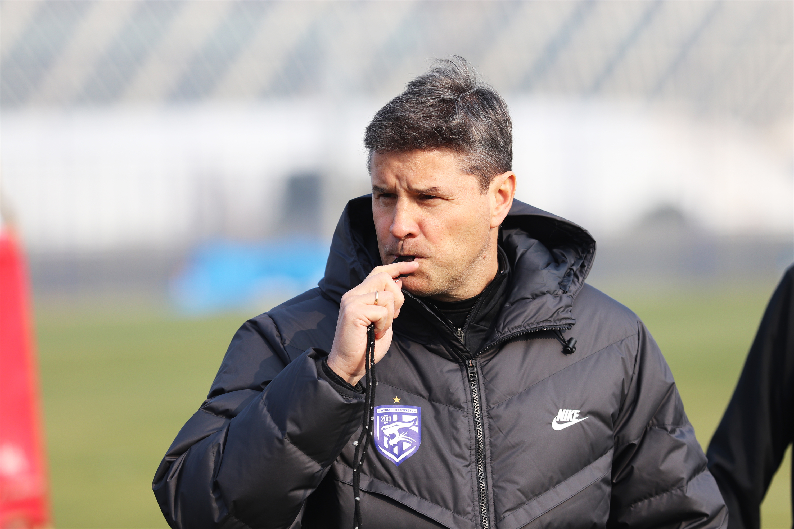 青岛中能球队面临换帅,球员备战积极 青岛中能球队面临换帅,球员备战积极