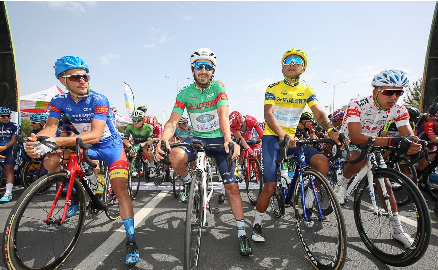 重庆队击败青海队,赢得比赛 重庆队击败青海队,赢得比赛