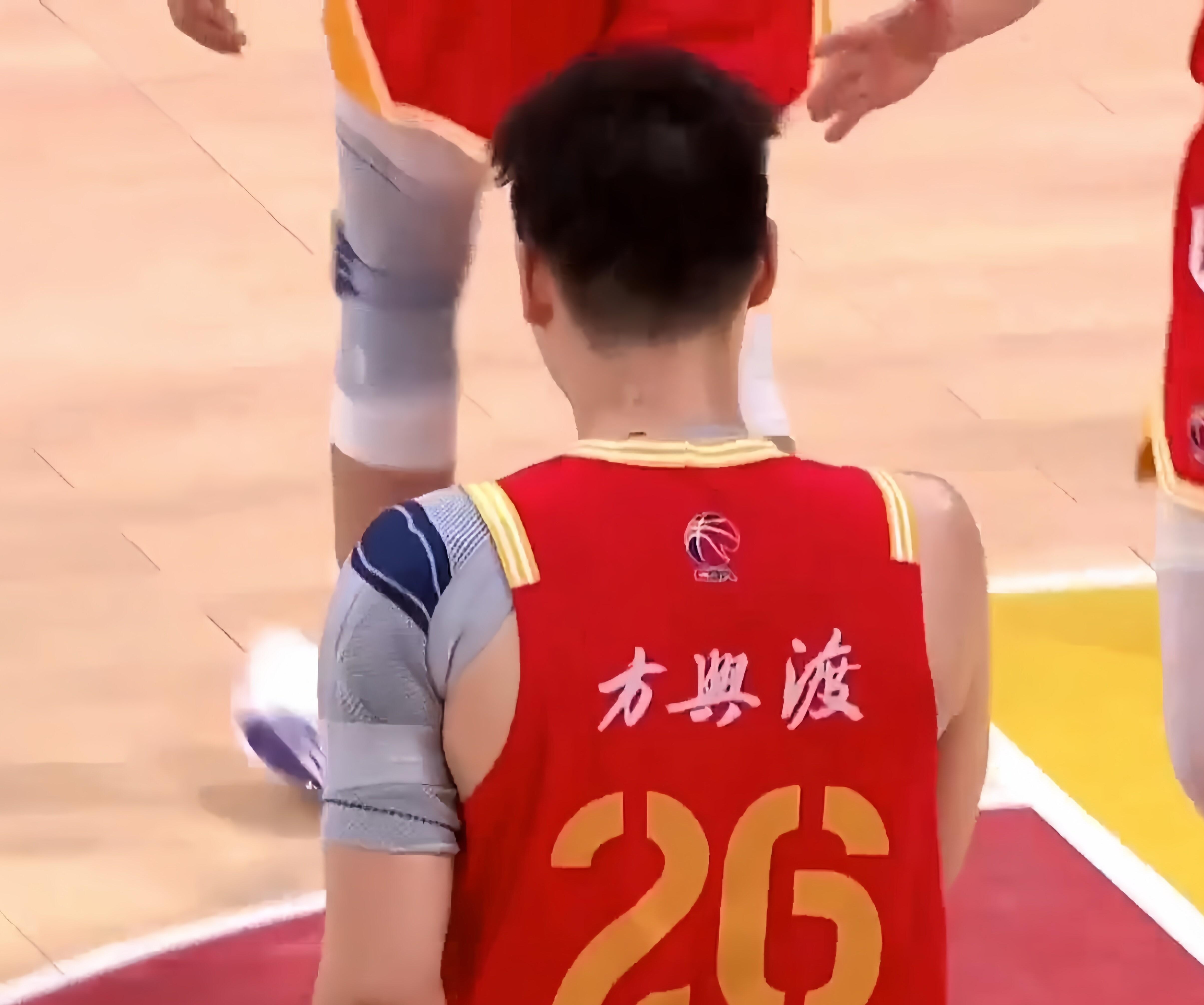 广厦队战术打法完美,大胜对手 广厦队战术打法完美,大胜对手