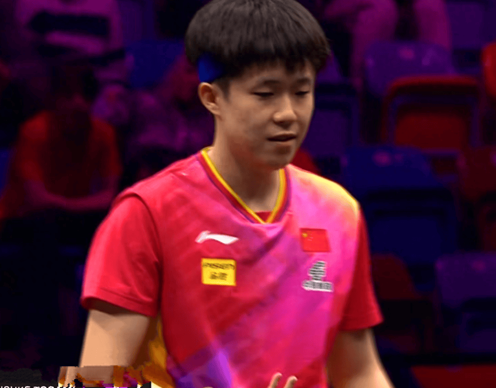 德信app下载-摩泽球员火力全开,轻松击败对手