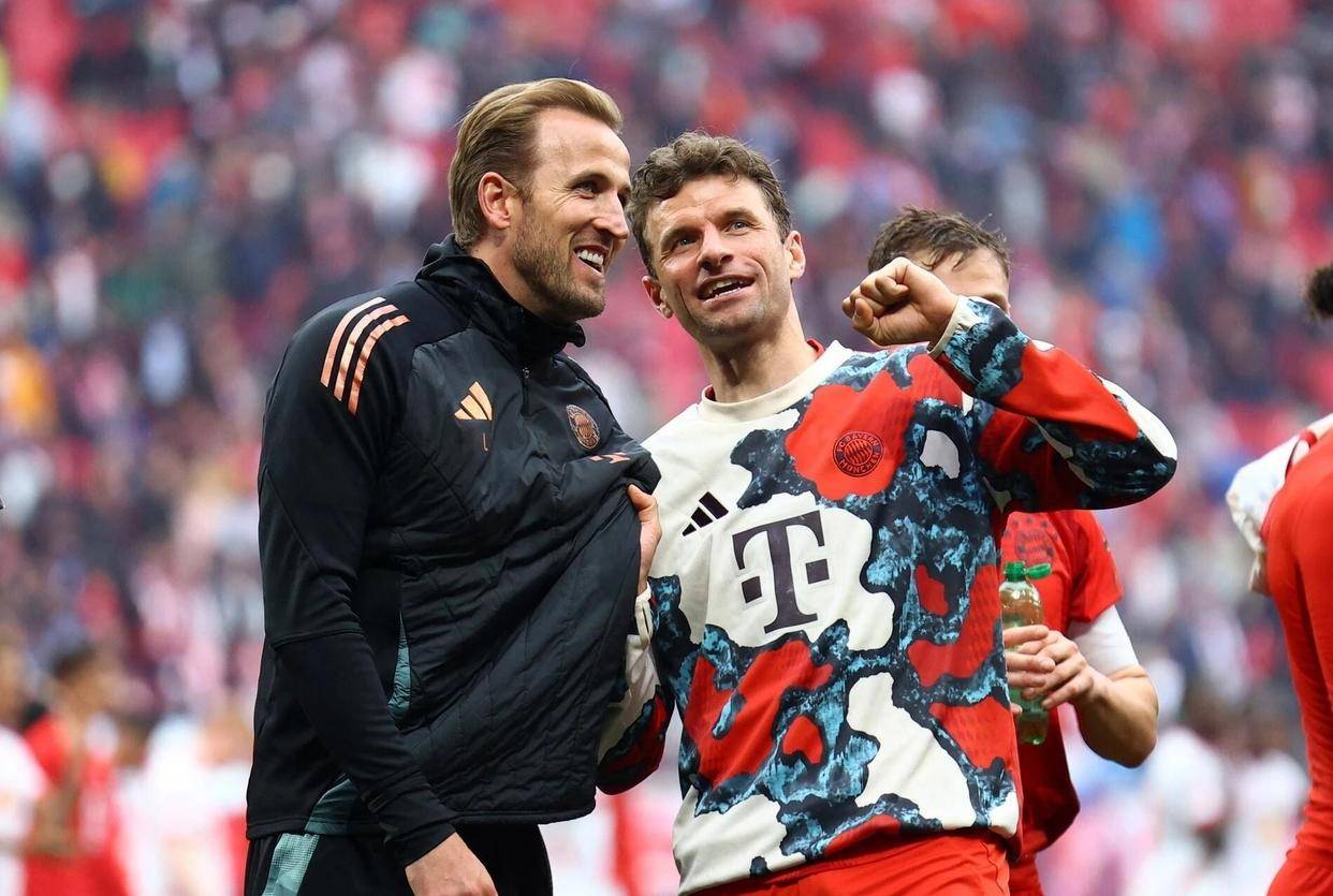 哈里·凯恩领衔射手榜,热刺前锋状态火爆攻击线强大 哈里·凯恩领衔射手榜,热刺前锋状态火爆攻击线强大