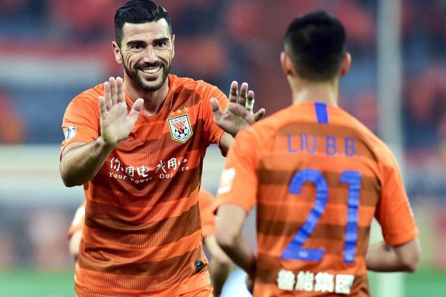 德信体育-韩国国脚建功,山东鲁能客场力克辽足