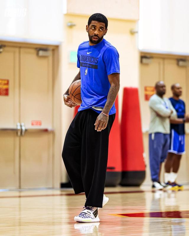 篮网队球员在家训练情况一览 篮网队球员在家训练情况一览