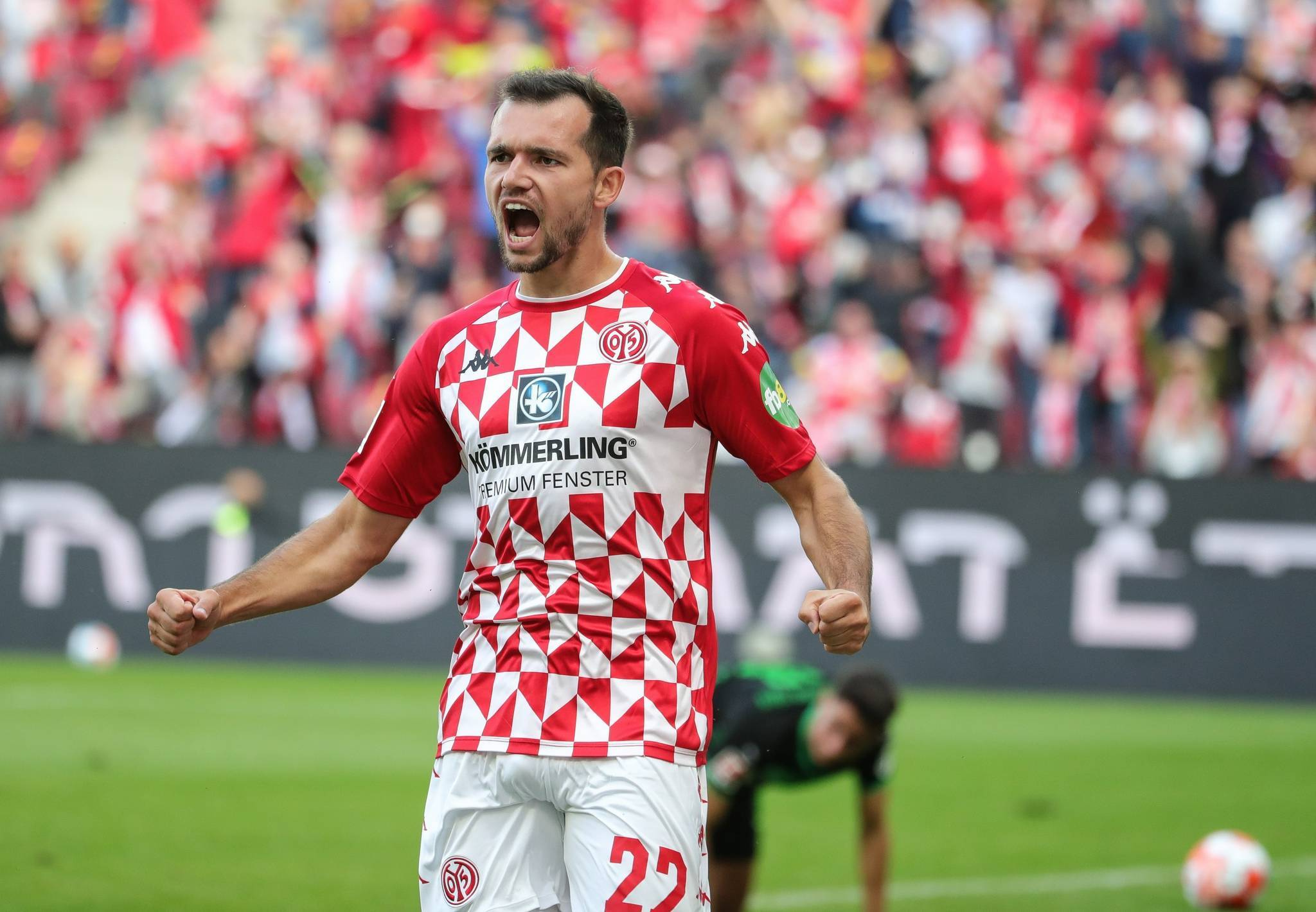 德信官网下载-美因茨在客场奋力抗衡,成功逼平云达不莱梅