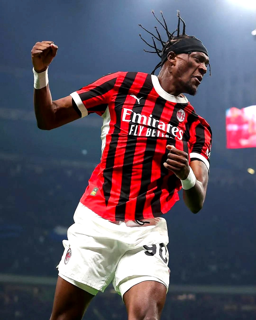 德信体育-看好球队的比赛表现,将这场足球盛宴观赏得淋漓尽致