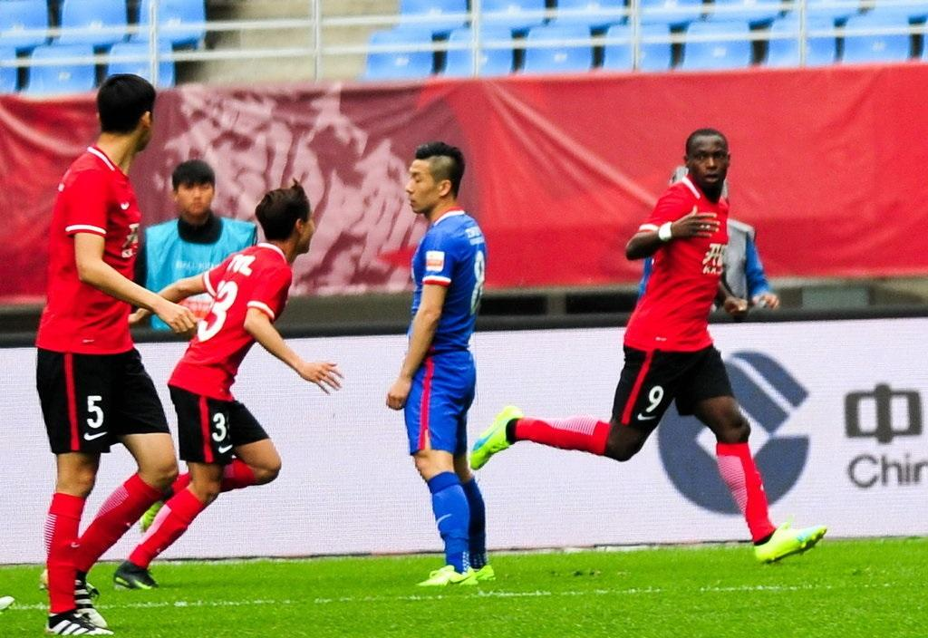 山东泰山客场大胜重庆力帆,继续稳居积分榜前列 山东泰山客场大胜重庆力帆,继续稳居积分榜前列