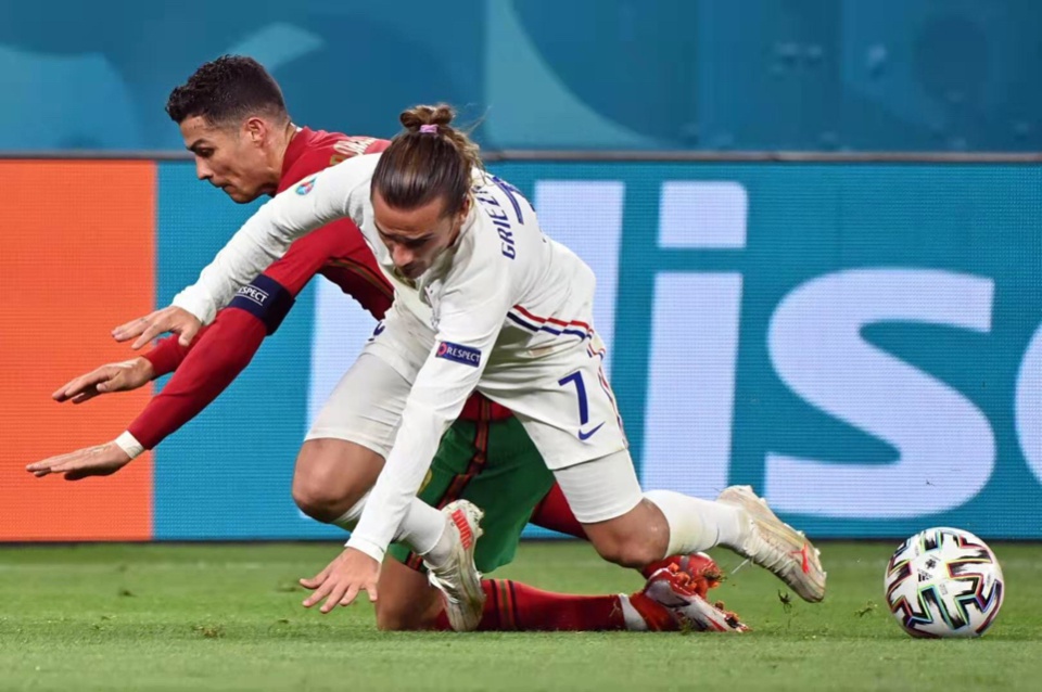 德信体育-罗马逆袭取胜,卫冕之路漫漫