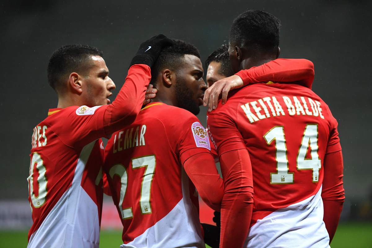 PSG客场战胜摩纳哥,豪取三分 PSG客场战胜摩纳哥,豪取三分