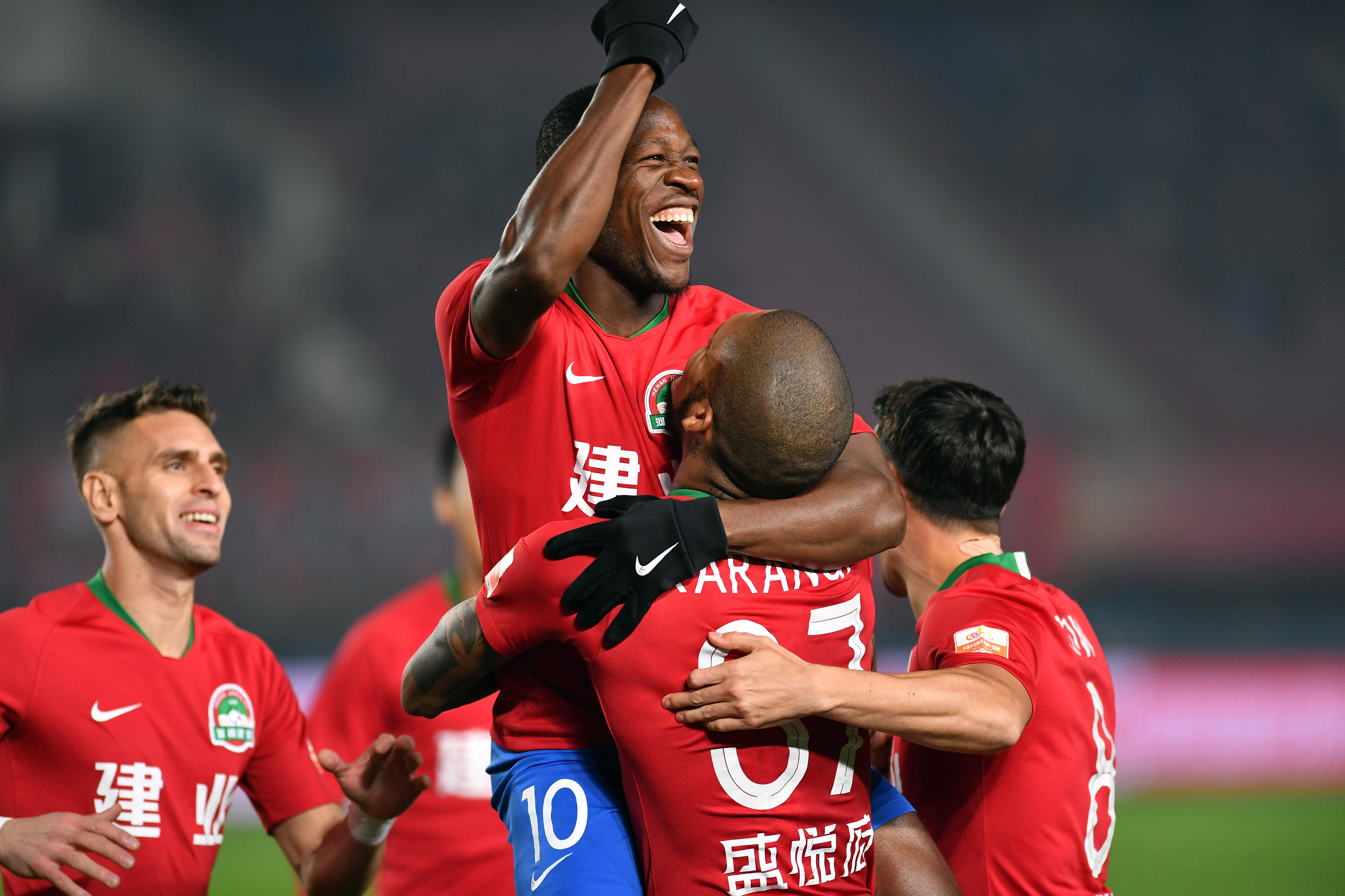 德信体育app下载-建业主场大胜天海，保级前景豁然开朗