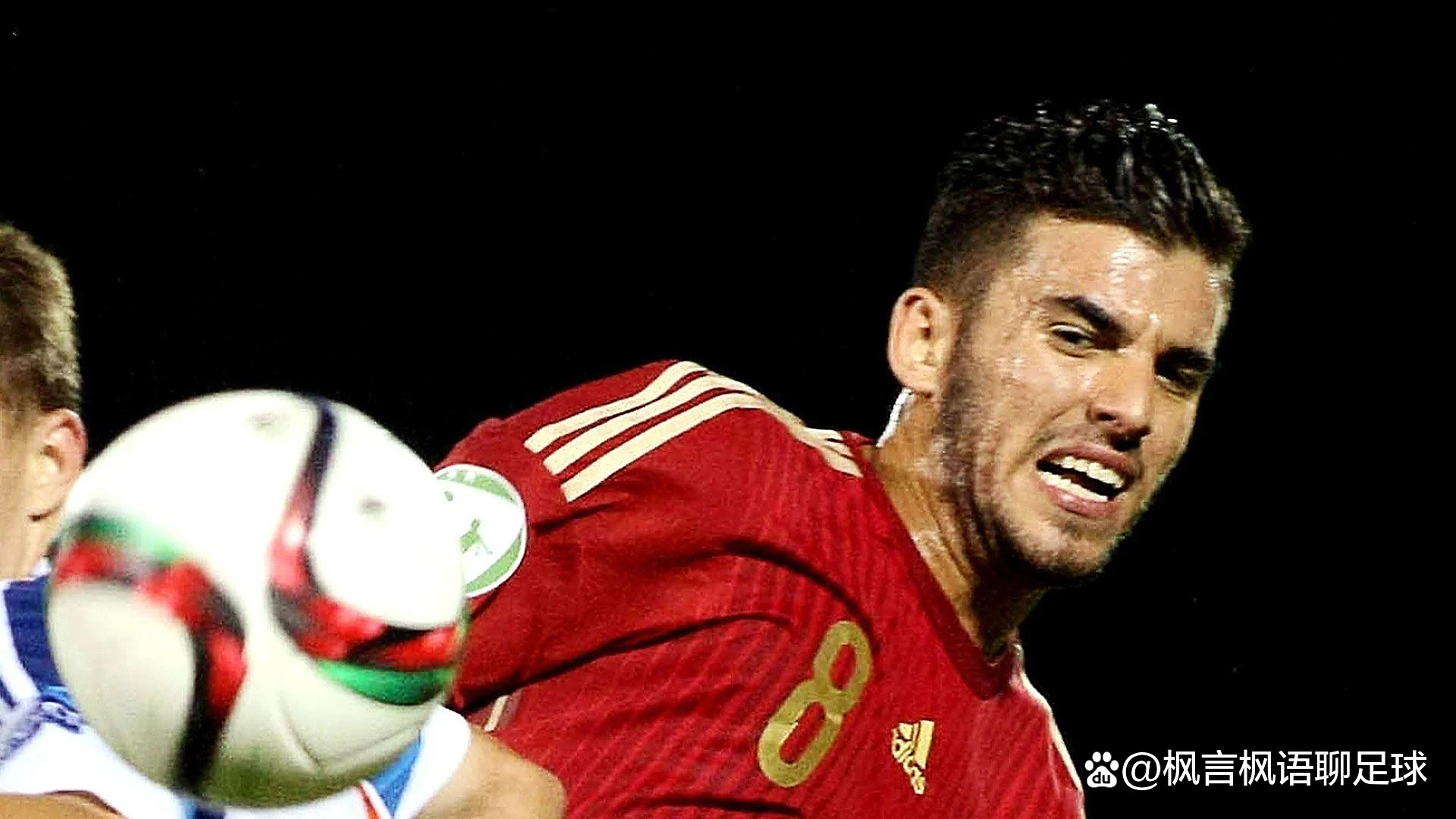 斯洛伐克球队斩获成功,跻身下一轮比赛 斯洛伐克球队斩获成功,跻身下一轮比赛